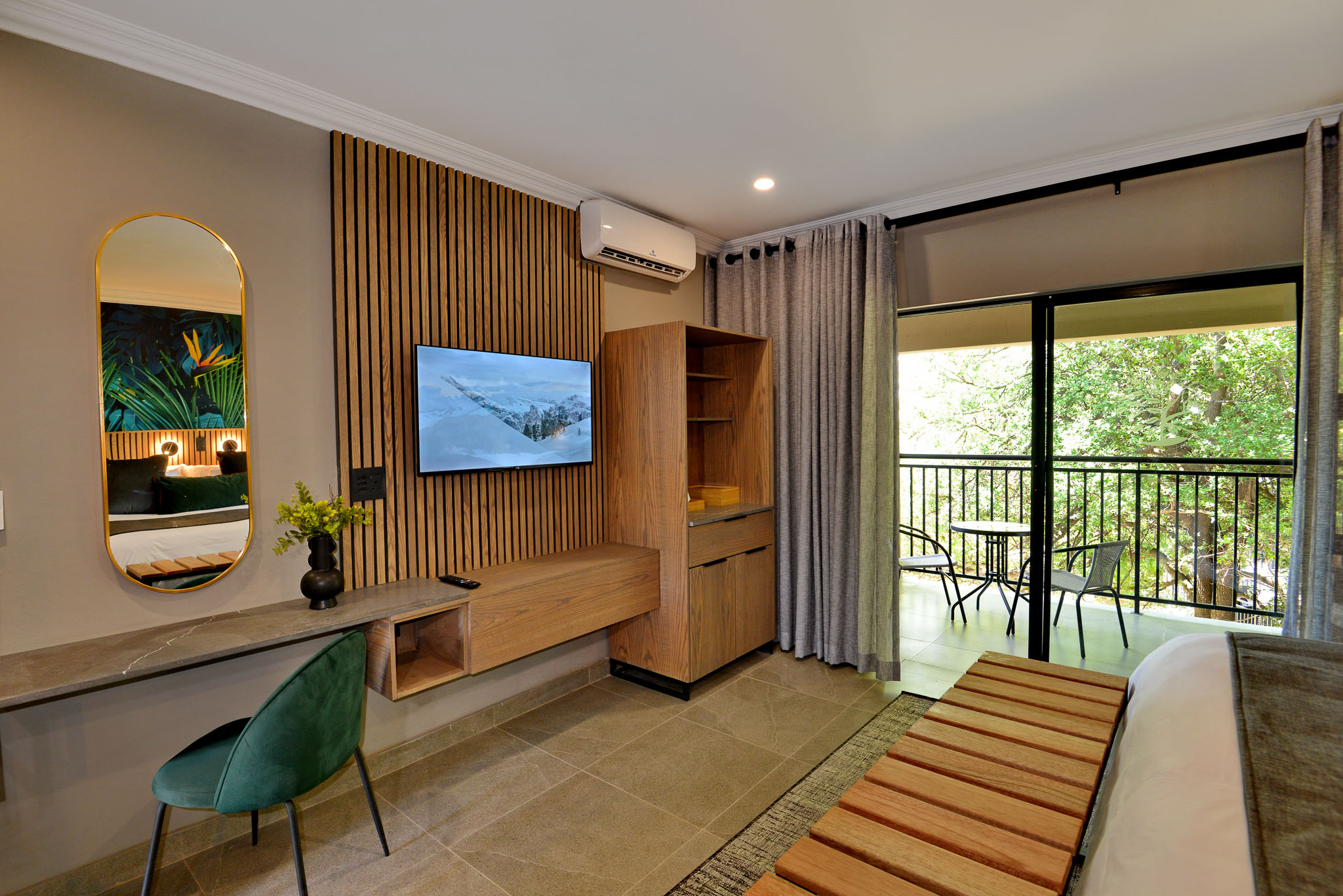 Executive Room